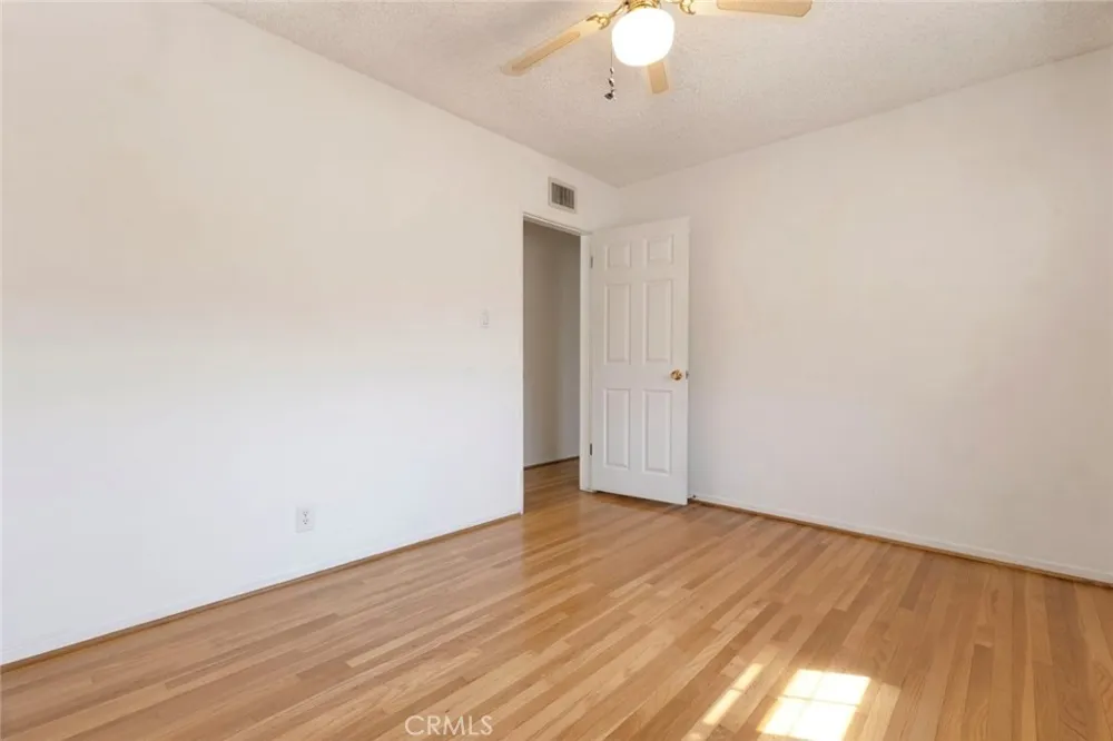10025 Roscoe Boulevard Sun Valley, CA 91352