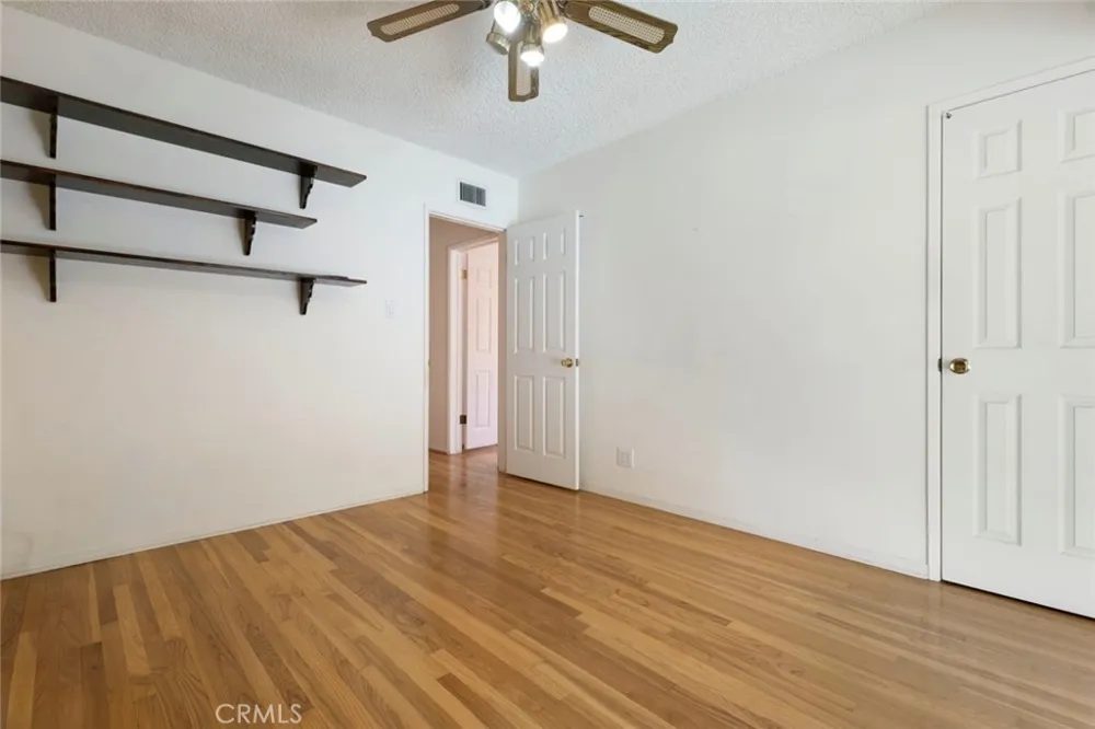 10025 Roscoe Boulevard Sun Valley, CA 91352