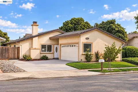32536 Lake Barlee Ln
