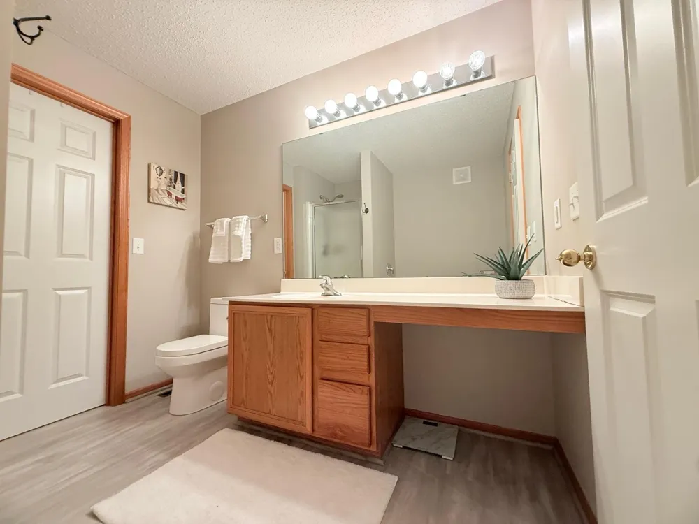 11193 204th Street W #201 Lakeville, MN 55044