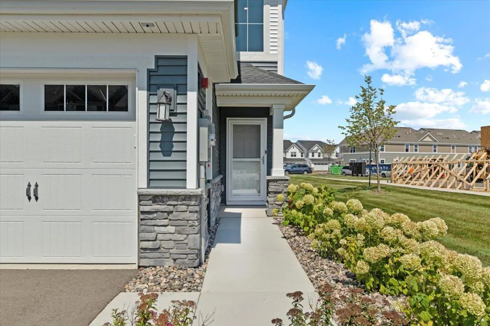 1801 Arbor Lane Carver, MN 55315