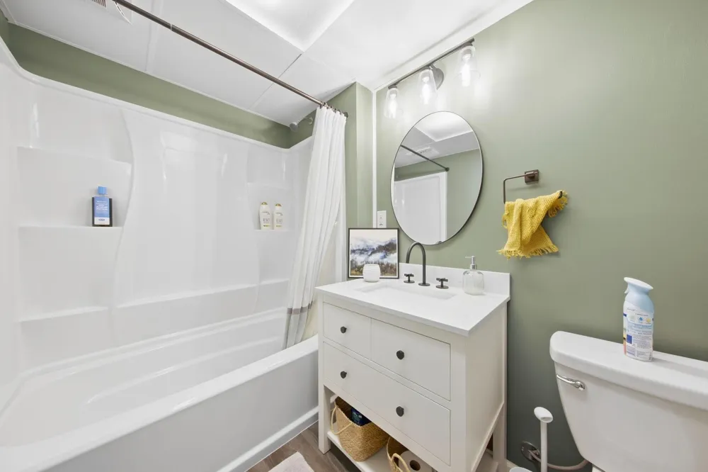 2102 Opal Drive Eagan, MN 55122