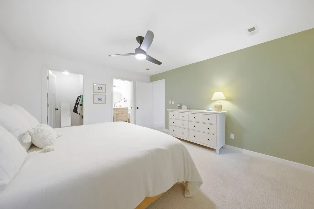 2102 Opal Drive Eagan, MN 55122
