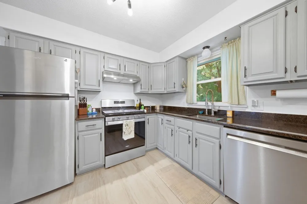 2102 Opal Drive Eagan, MN 55122