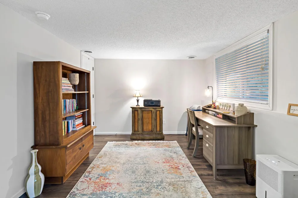 9215 190th Street W Lakeville, MN 55044