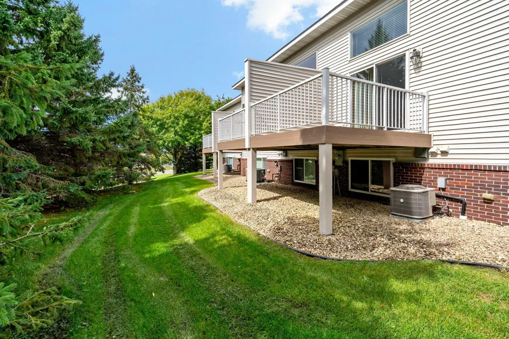 9215 190th Street W Lakeville, MN 55044
