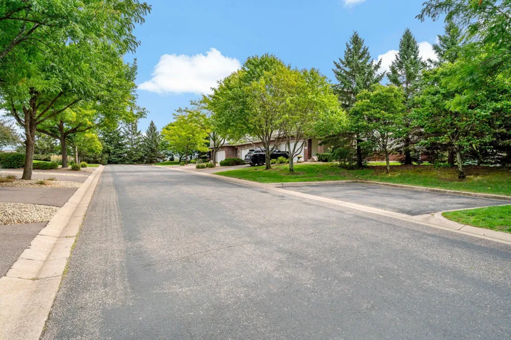9215 190th Street W Lakeville, MN 55044