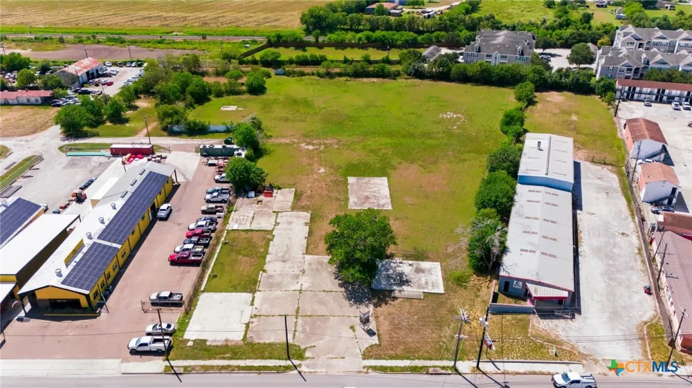 3105 Houston Highway Victoria, TX 77901