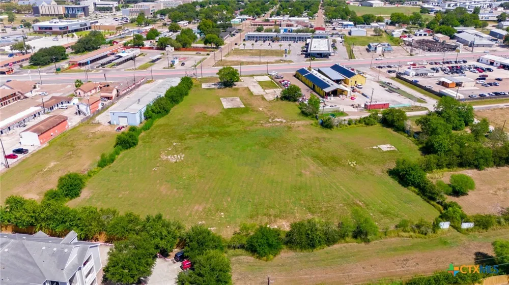 3105 Houston Highway Victoria, TX 77901