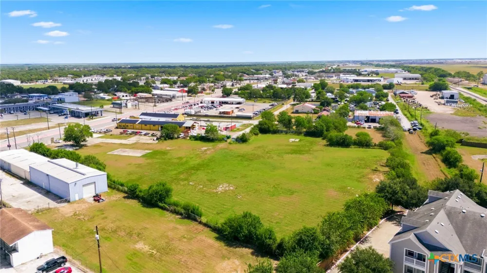 3105 Houston Highway Victoria, TX 77901