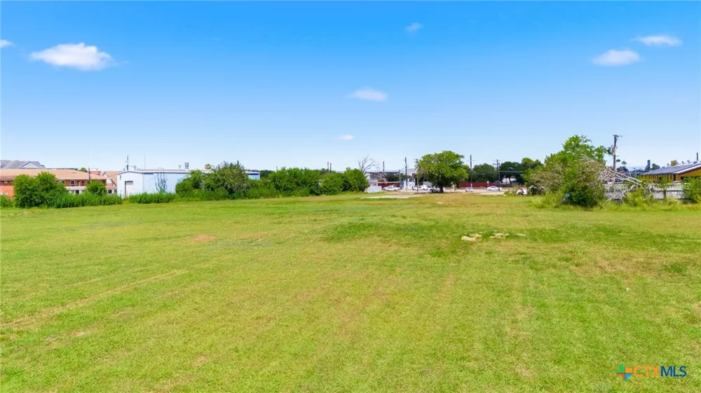 3105 Houston Highway Victoria, TX 77901