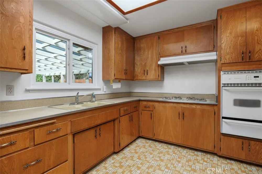 2142 Foster Oceanside, CA 92054