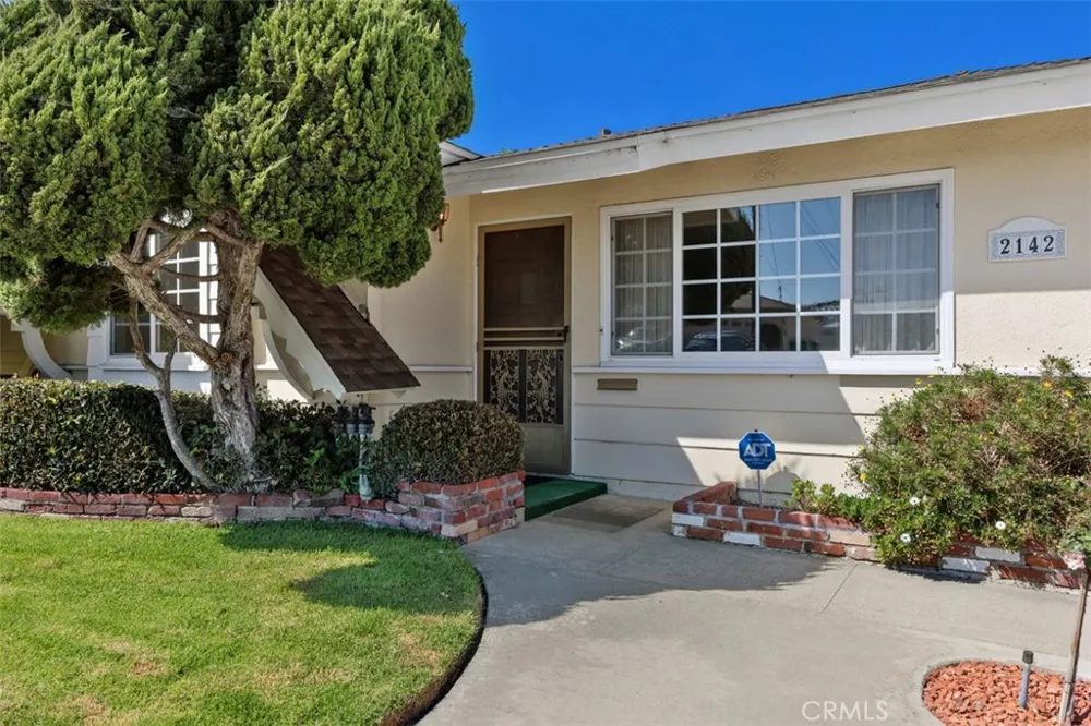 2142 Foster Oceanside, CA 92054