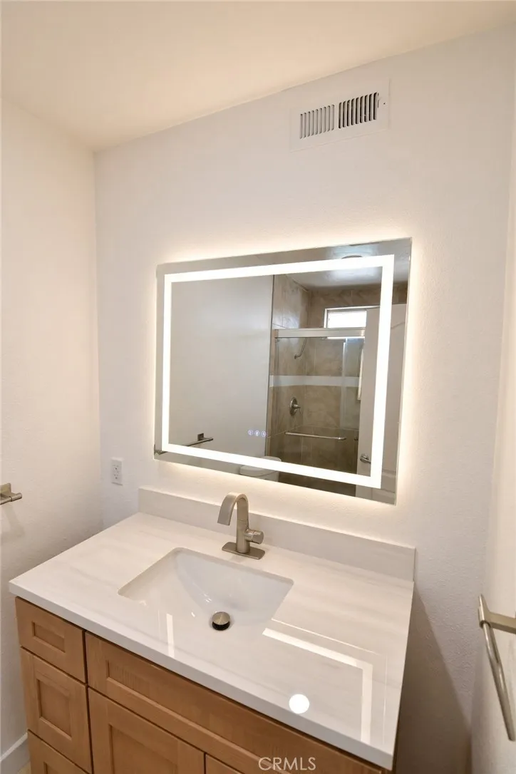 35 Lindberg Irvine, CA 92620