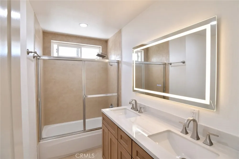 35 Lindberg Irvine, CA 92620
