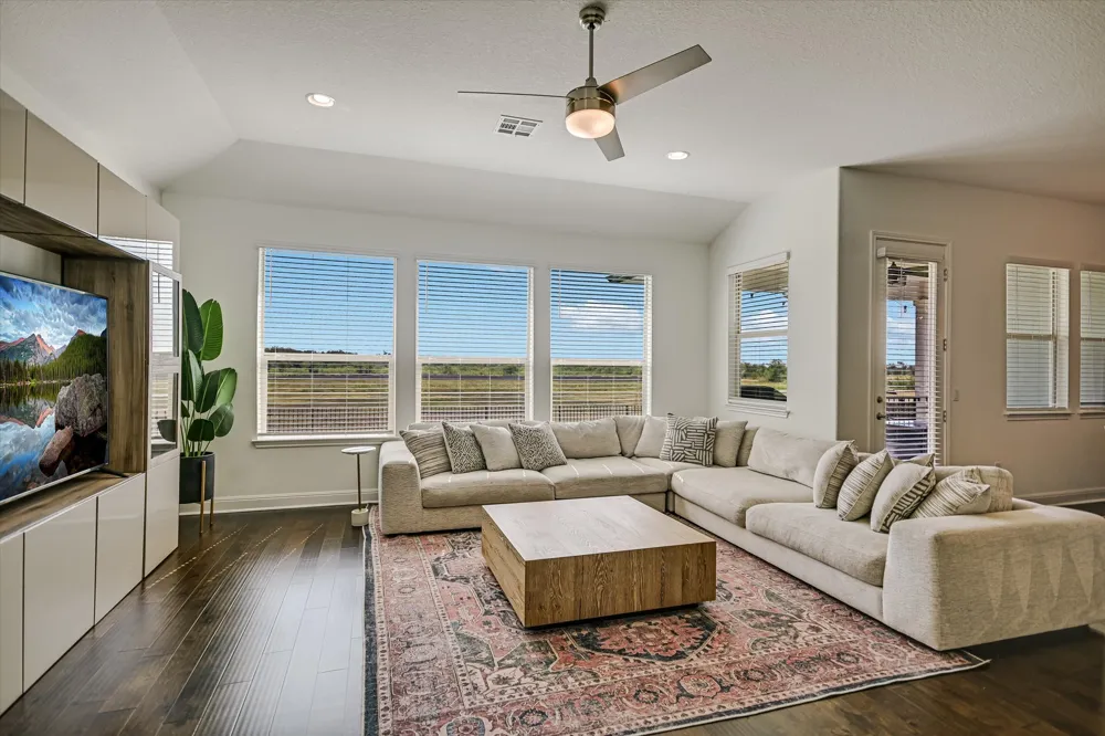 16932 Aventura Avenue Pflugerville, TX 78660