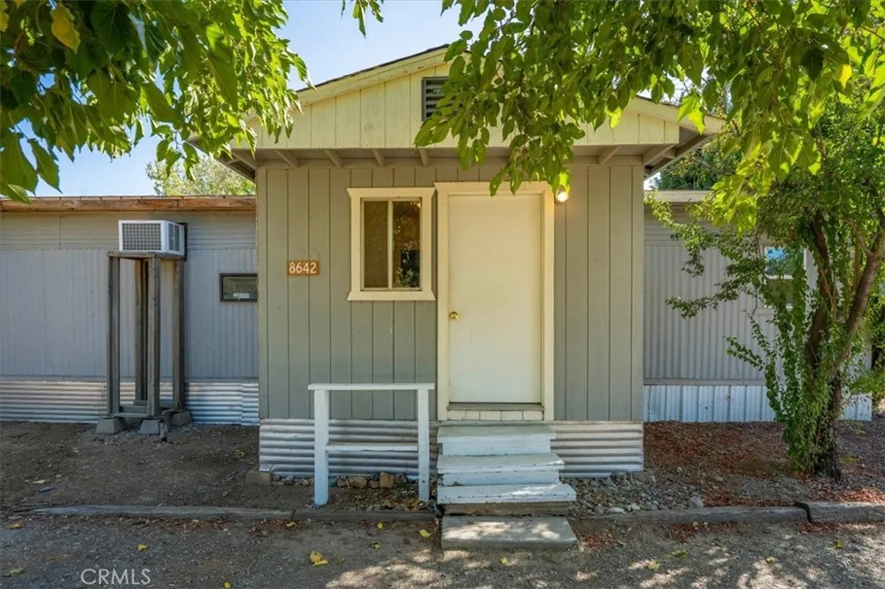 8644 El Camino Gerber, CA 96035