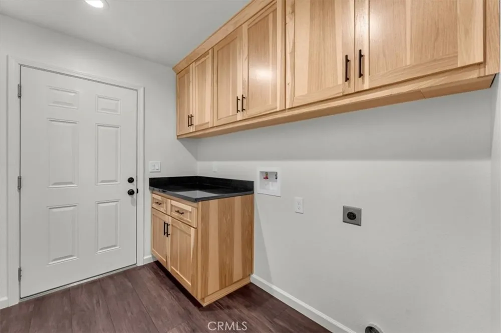 8644 El Camino Gerber, CA 96035