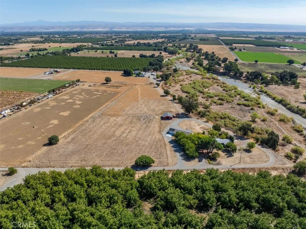 8644 El Camino Gerber, CA 96035