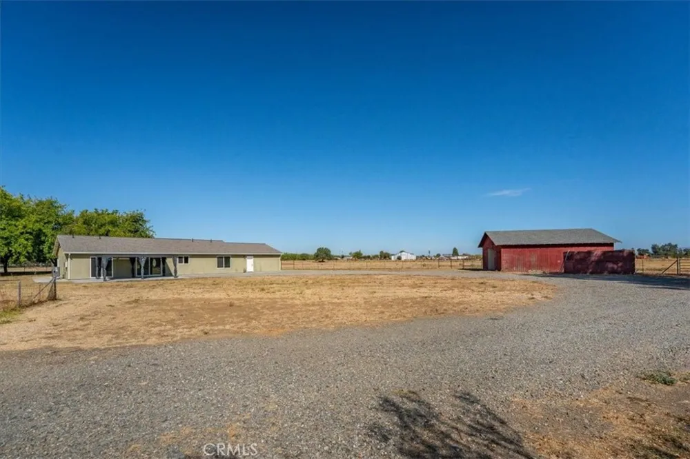 8644 El Camino Gerber, CA 96035