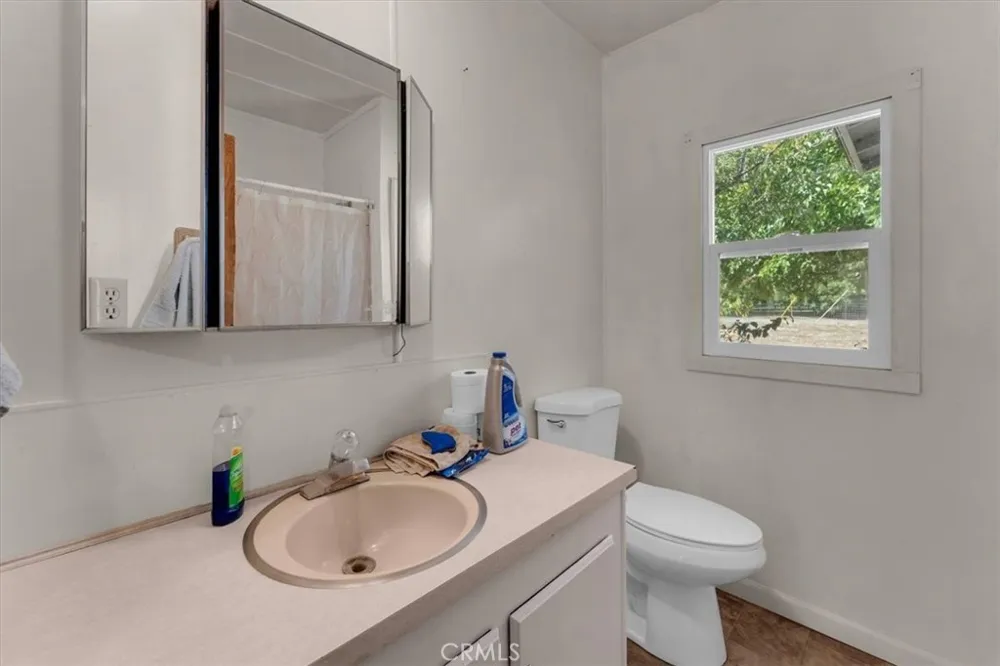 8644 El Camino Gerber, CA 96035