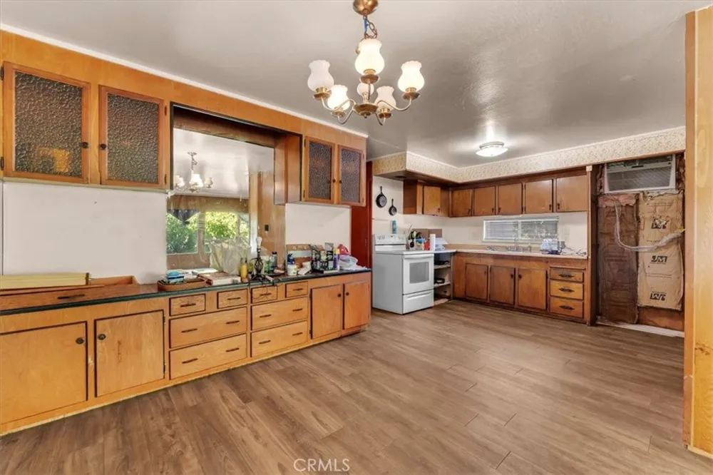 8644 El Camino Gerber, CA 96035