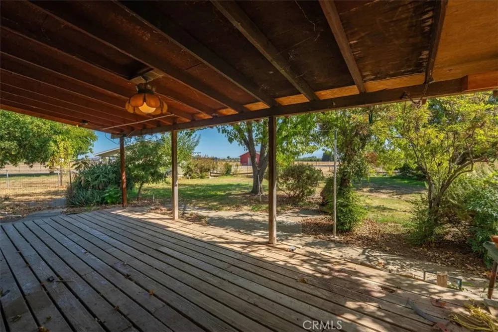 8644 El Camino Gerber, CA 96035