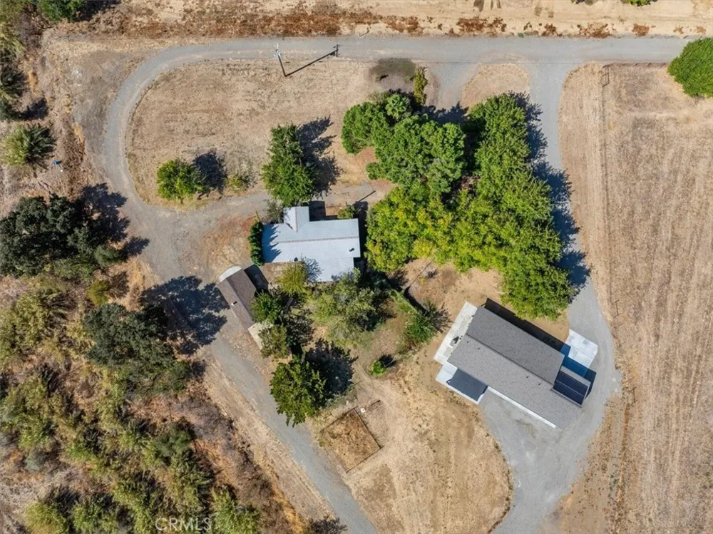 8644 El Camino Gerber, CA 96035