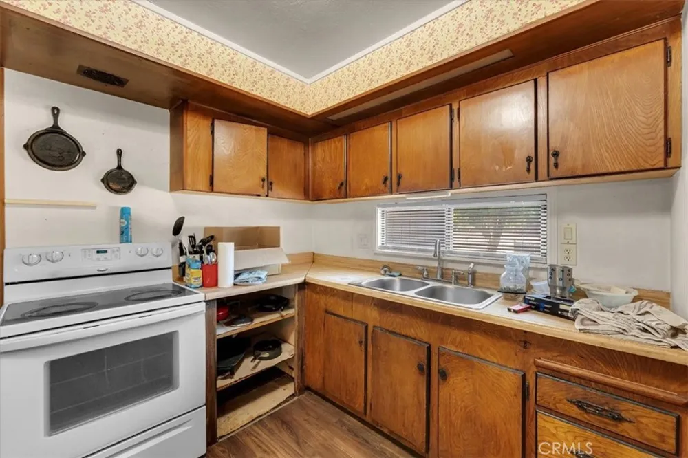 8644 El Camino Gerber, CA 96035