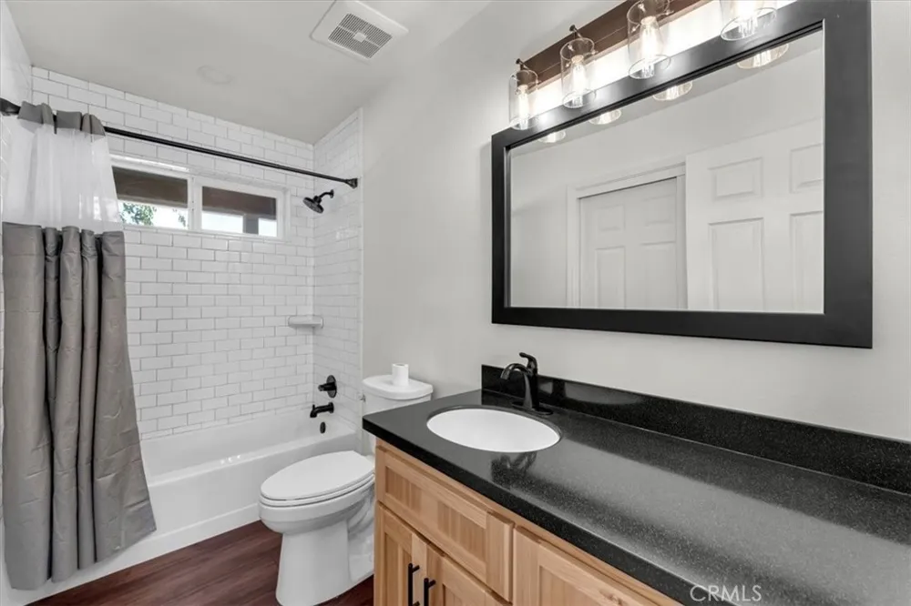 8644 El Camino Gerber, CA 96035