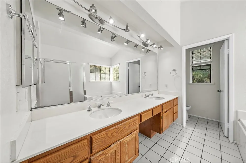 22915 Colombard Diamond Bar, CA 91765