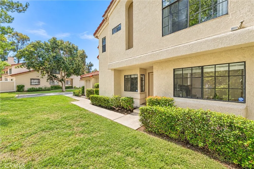22915 Colombard Diamond Bar, CA 91765