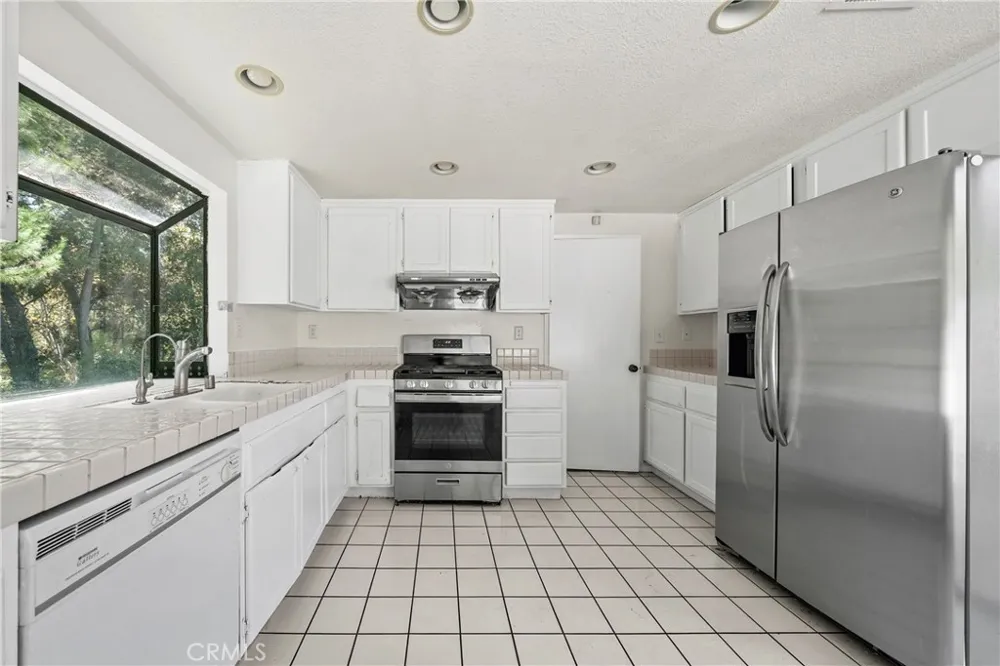 22915 Colombard Diamond Bar, CA 91765