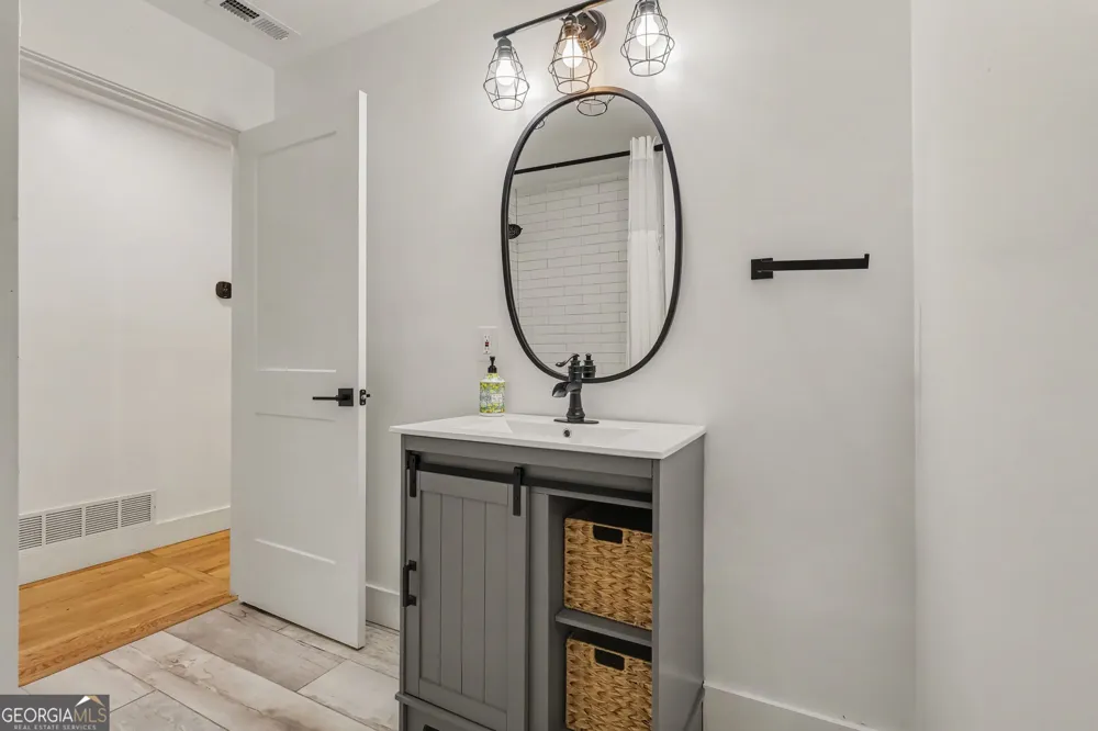 2800 Duke of Gloucester ST Atlanta, GA 30344