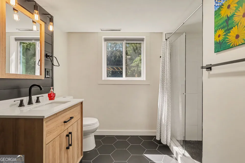 2800 Duke of Gloucester ST Atlanta, GA 30344