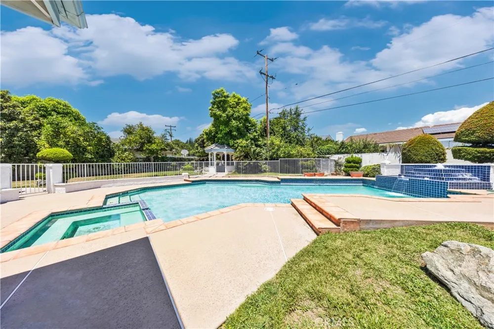 625 Estrella Avenue Arcadia, CA 91007