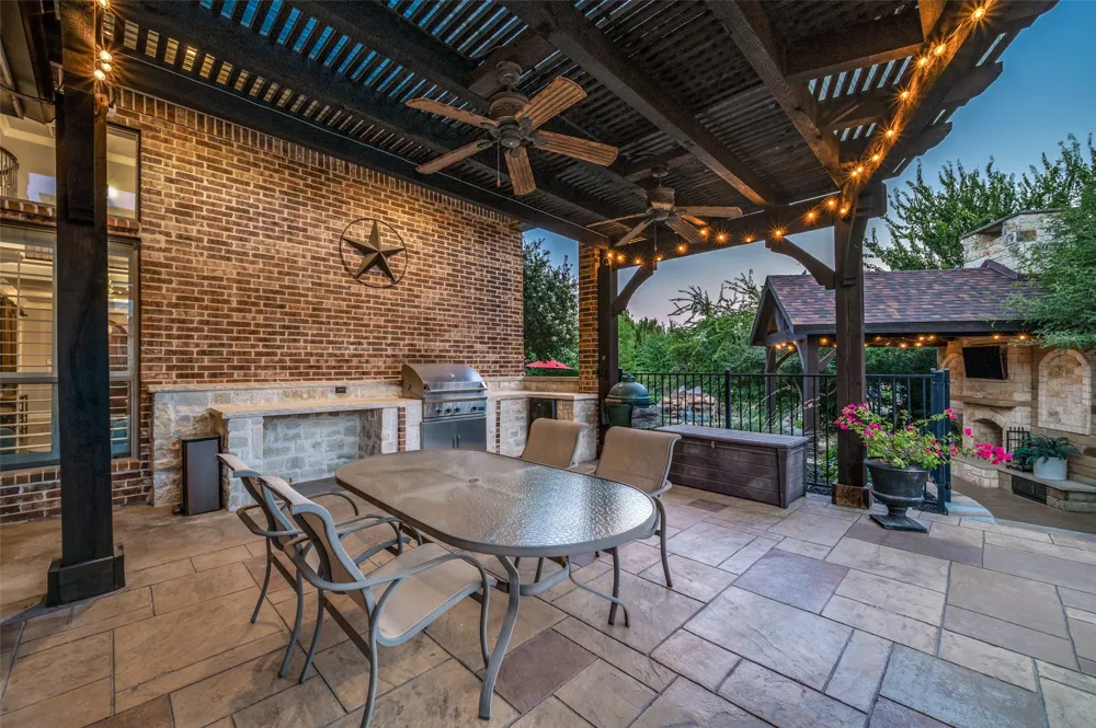 2570 BENDBROOK TRAIL Prosper, TX 75078