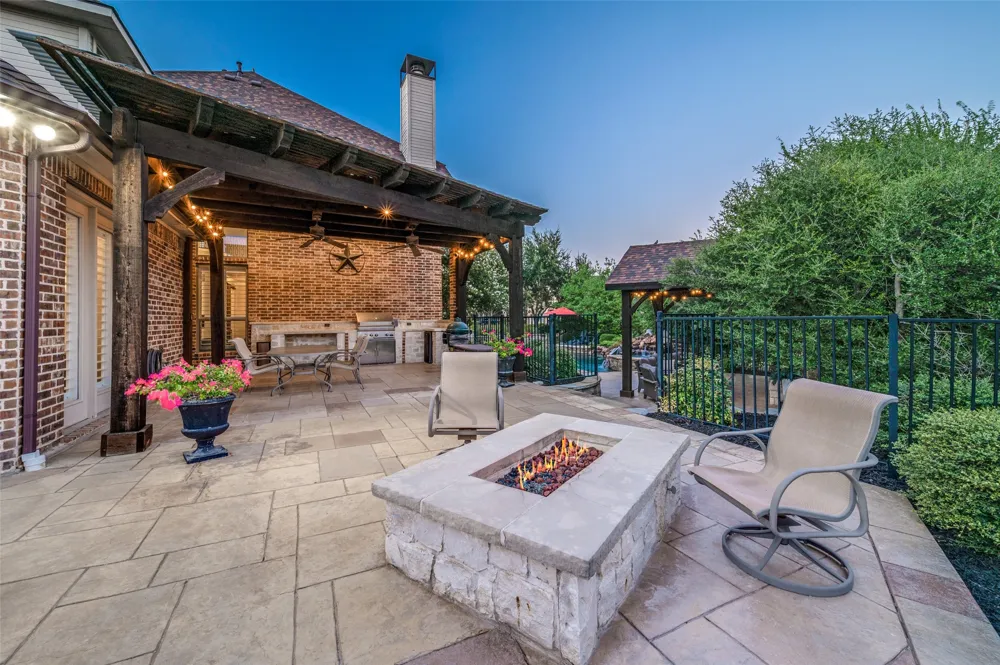 2570 BENDBROOK TRAIL Prosper, TX 75078