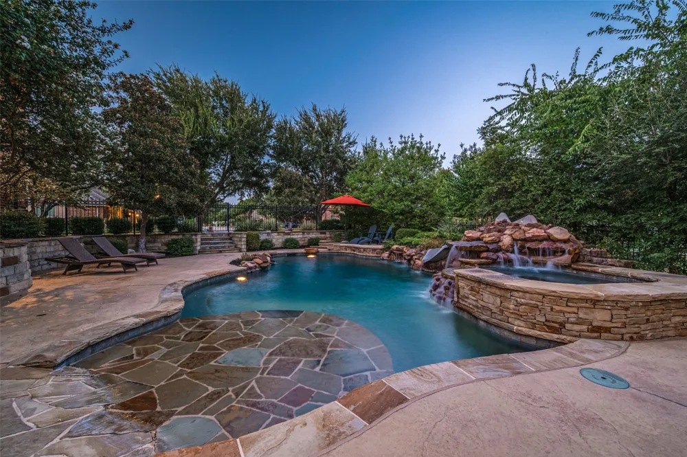 2570 BENDBROOK TRAIL Prosper, TX 75078