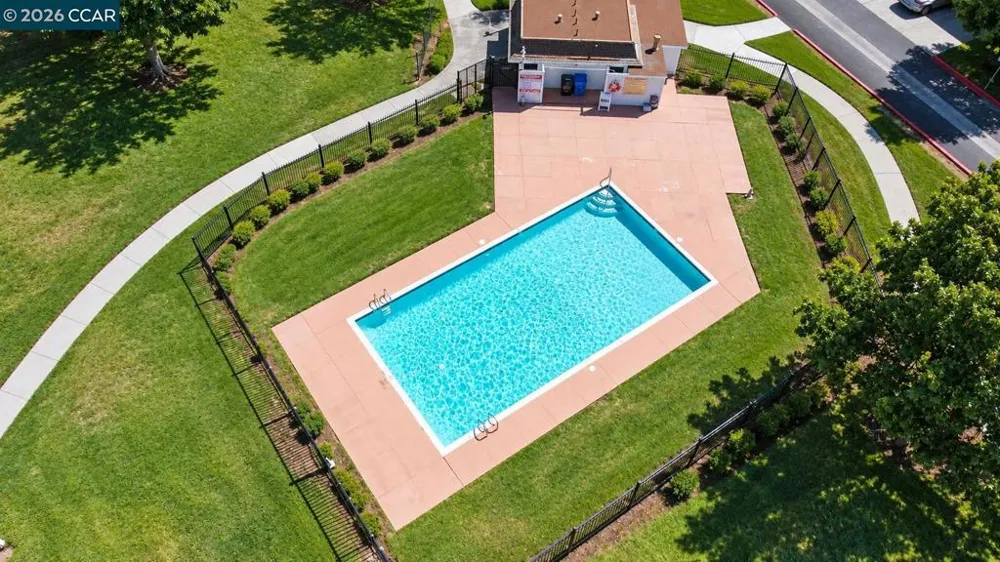 1416 Del Rio Cir #B Concord, CA 94518