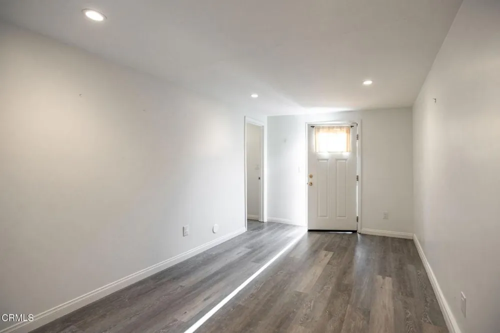 104 S Dunning Street Ventura, CA 93003