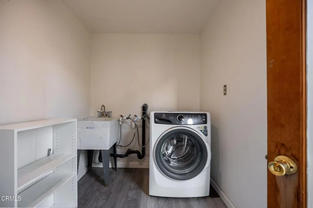 104 S Dunning Street Ventura, CA 93003