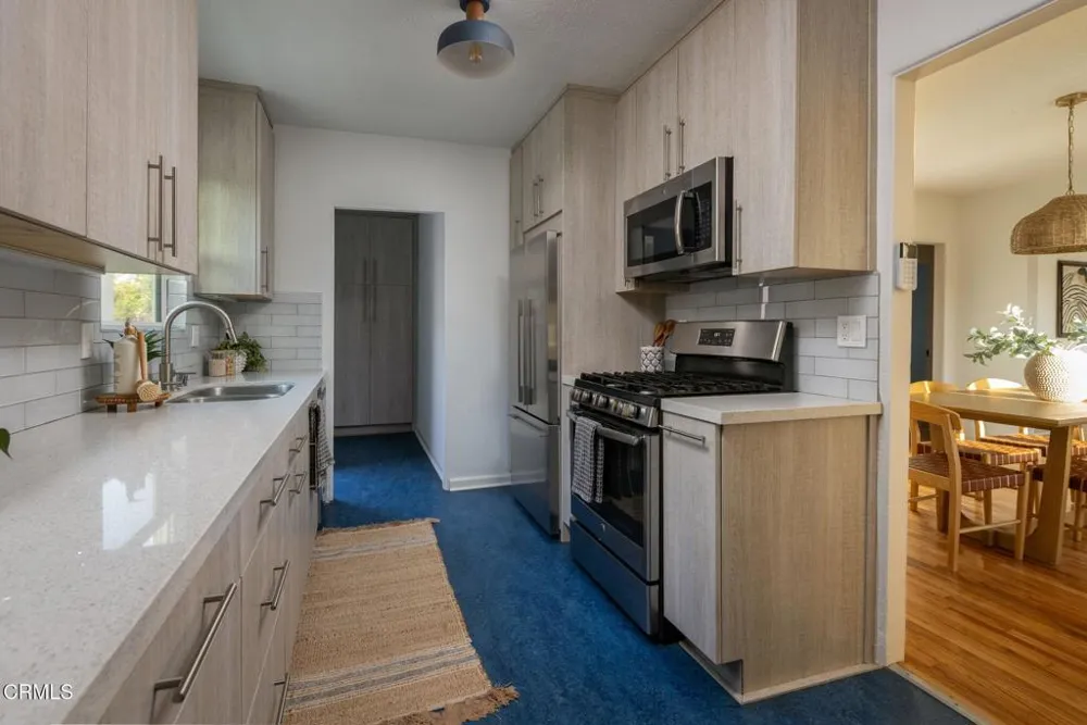 104 S Dunning Street Ventura, CA 93003
