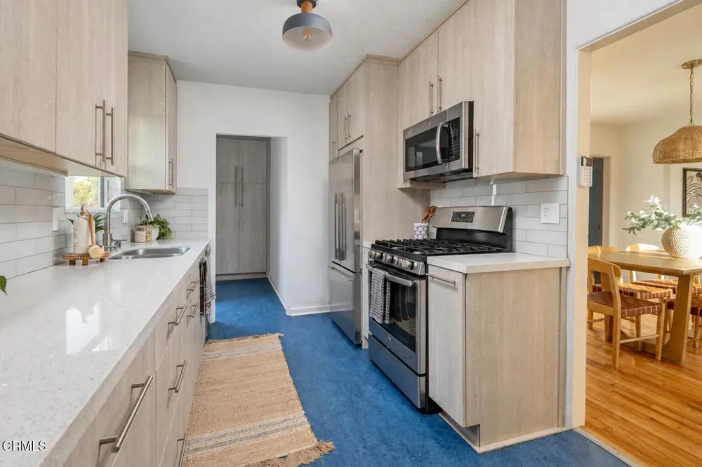 104 S Dunning Street Ventura, CA 93003