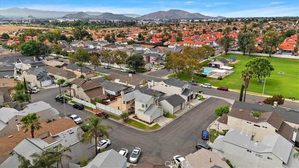 1620 Iron Horse Colton, CA 92324