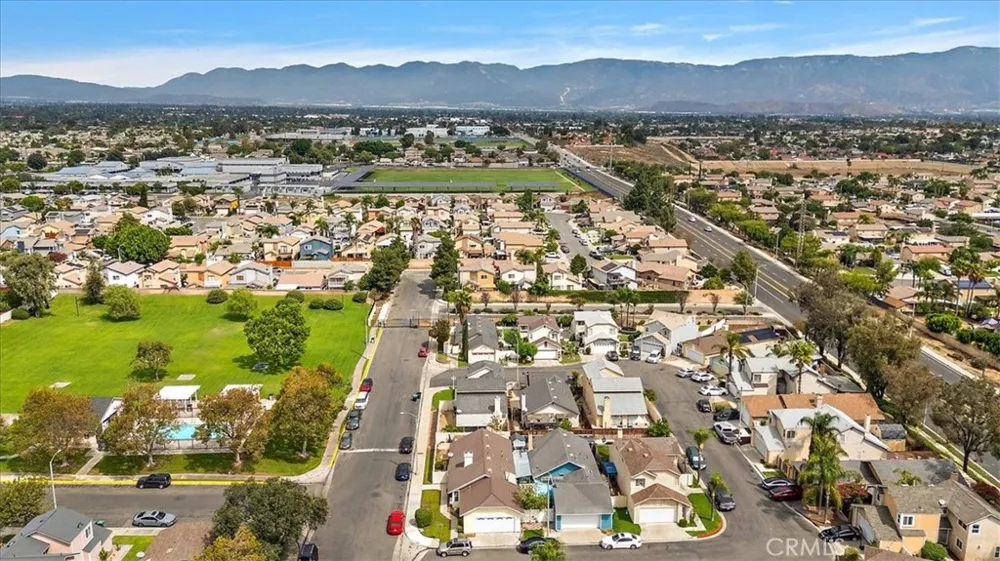 1620 Iron Horse Colton, CA 92324