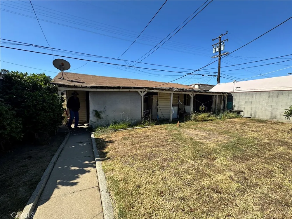 2952 W Shorb Street Alhambra, CA 91803