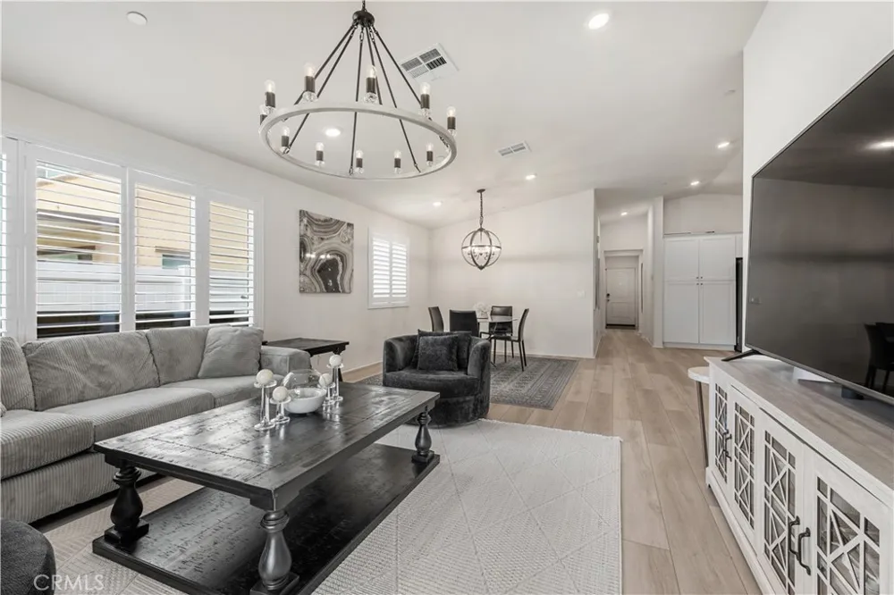 6354 Big Bend Jurupa Valley, CA 92509