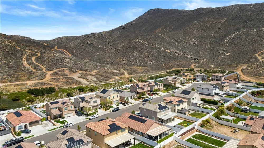 6354 Big Bend Jurupa Valley, CA 92509