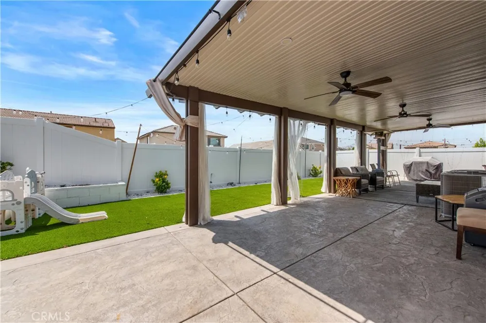 6354 Big Bend Jurupa Valley, CA 92509